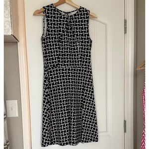 New York & Company Black & White Print Dress Size M